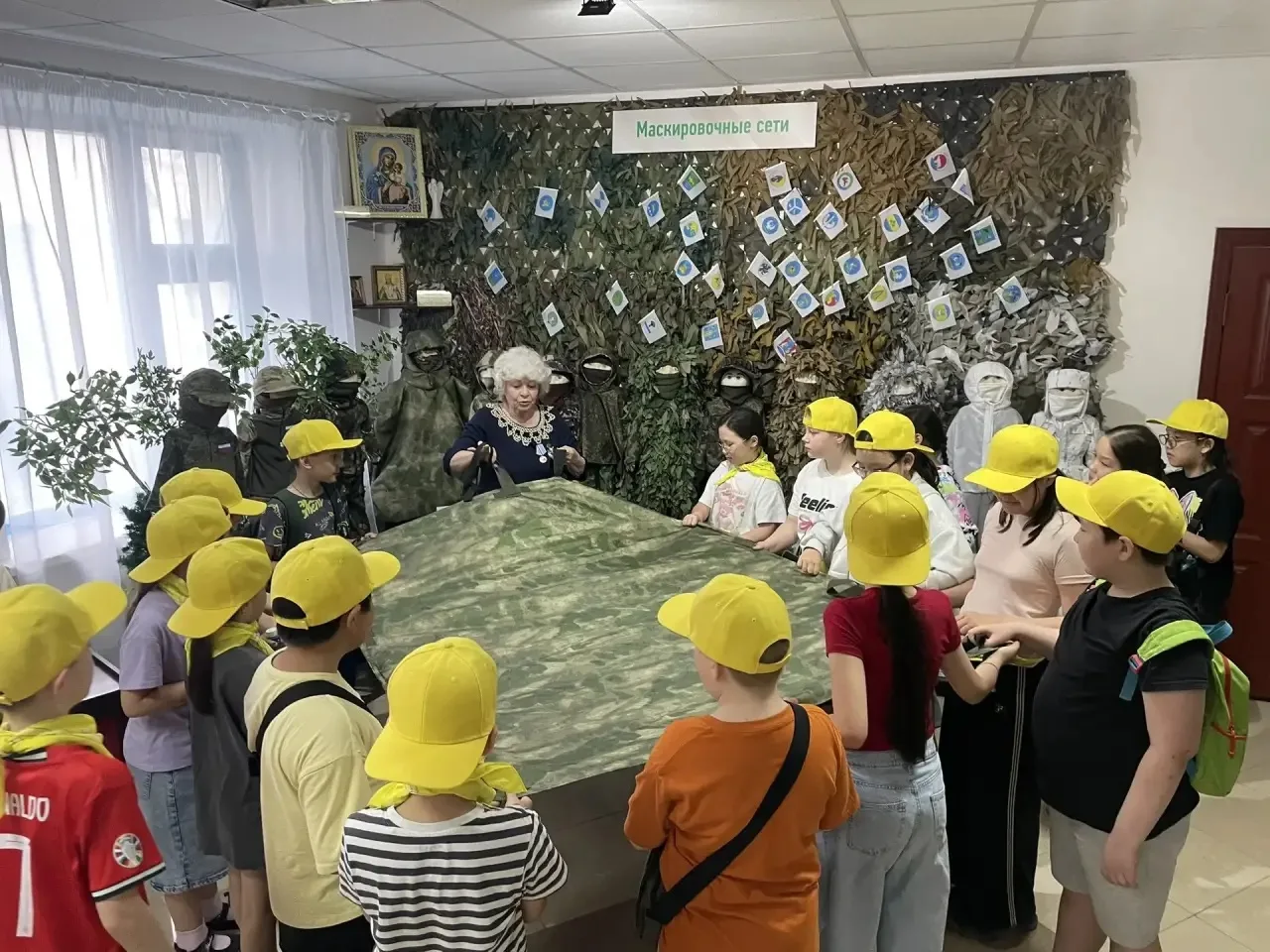 МУЗЕЙНЫЕ ЭКСПОНАТЫ ЯИВТ В ТОПе.

С наступлением летних каникул в общеобразовательных учреждениях гор