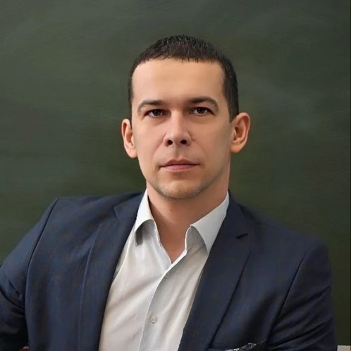 🤖 ДВЕ ПОБЕДЫ ОДНОГО УЧИТЕЛЯ! А вы знали, что искусственный интеллект уже вовсю помогает в школе? И р