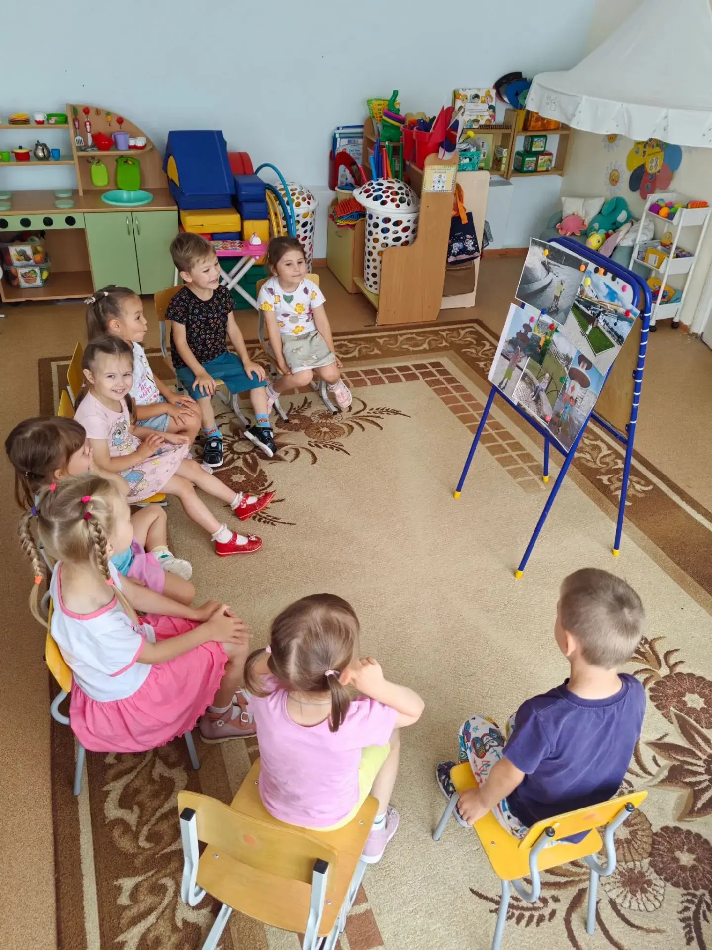 🎆 С днём рождения, любимый город! 🎈

Пока старшие готовятся к празднику, наши самые маленькие жите