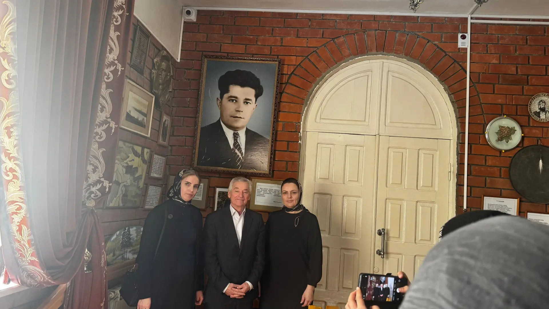 Родной язык открывает двери в мир культуры  Накануне Дня родных языков музей имени Анвара Аджиева го