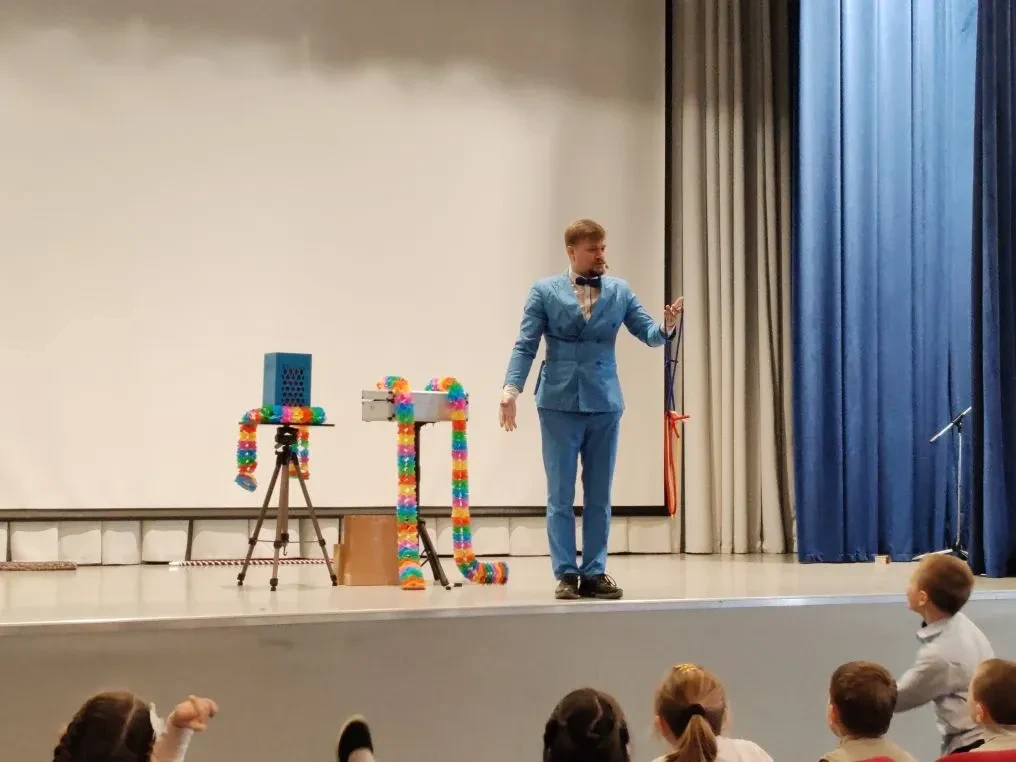 Что это за фокусы?🧐  Таким вопросом задались сегодня наши младшие школьники.  А всё дело в том, что 