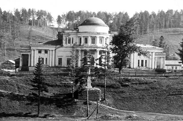 🏛️ У старинного особняка Деева в Башкирии хотят сделать лестницу и зону отдыха