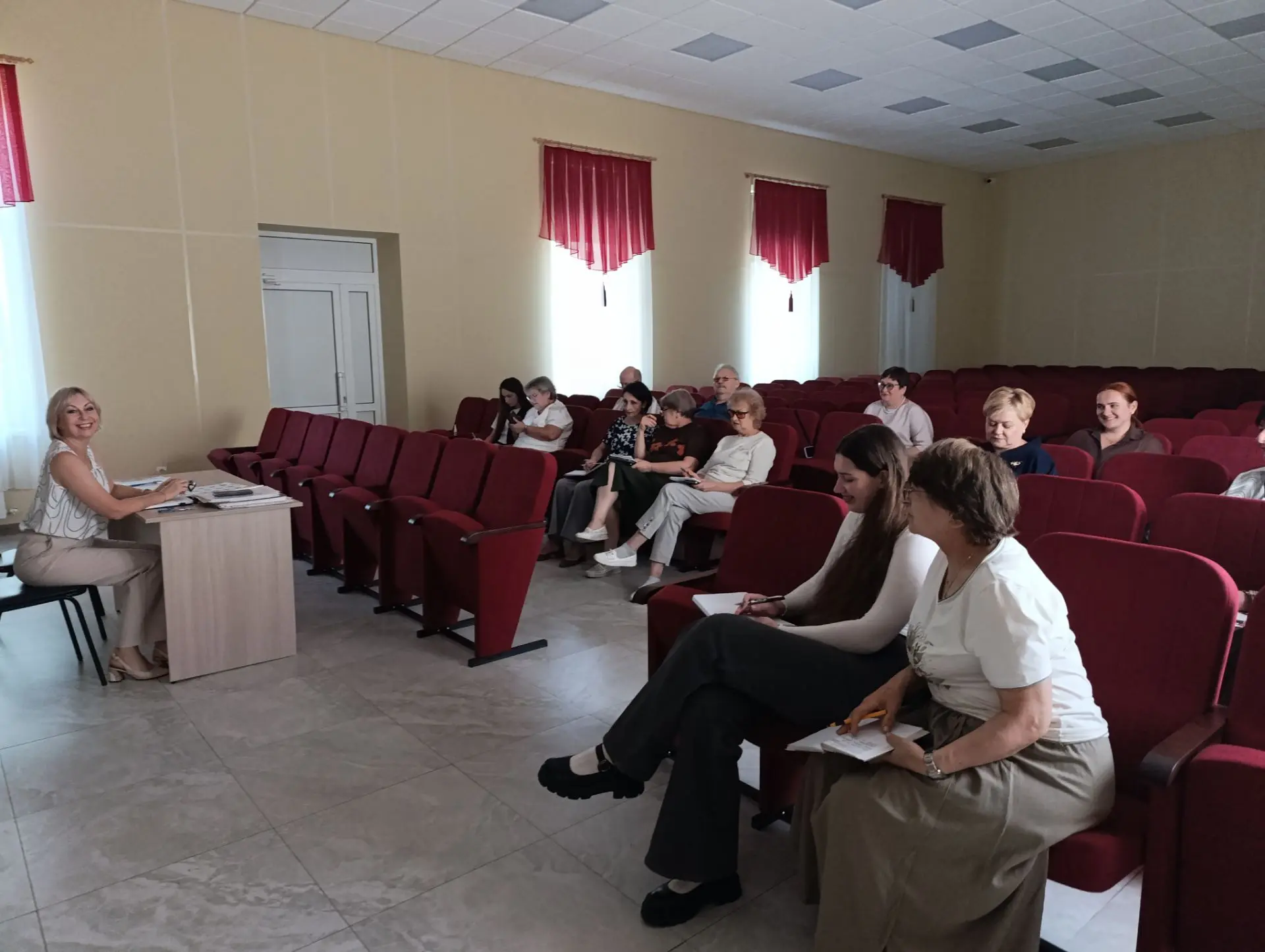 📅 Первая неделя учебного года в Детской школе искусств №1 г. Стаханова началась продук...