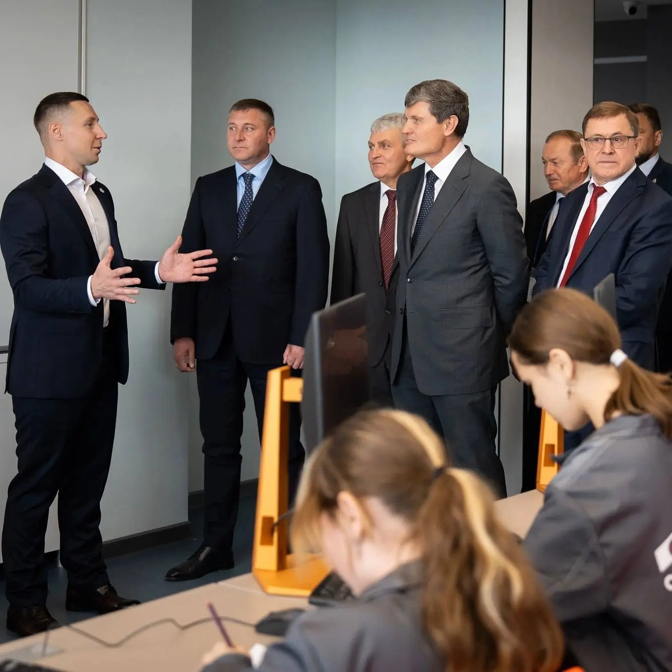 Помогаем школьникам определиться с профессией