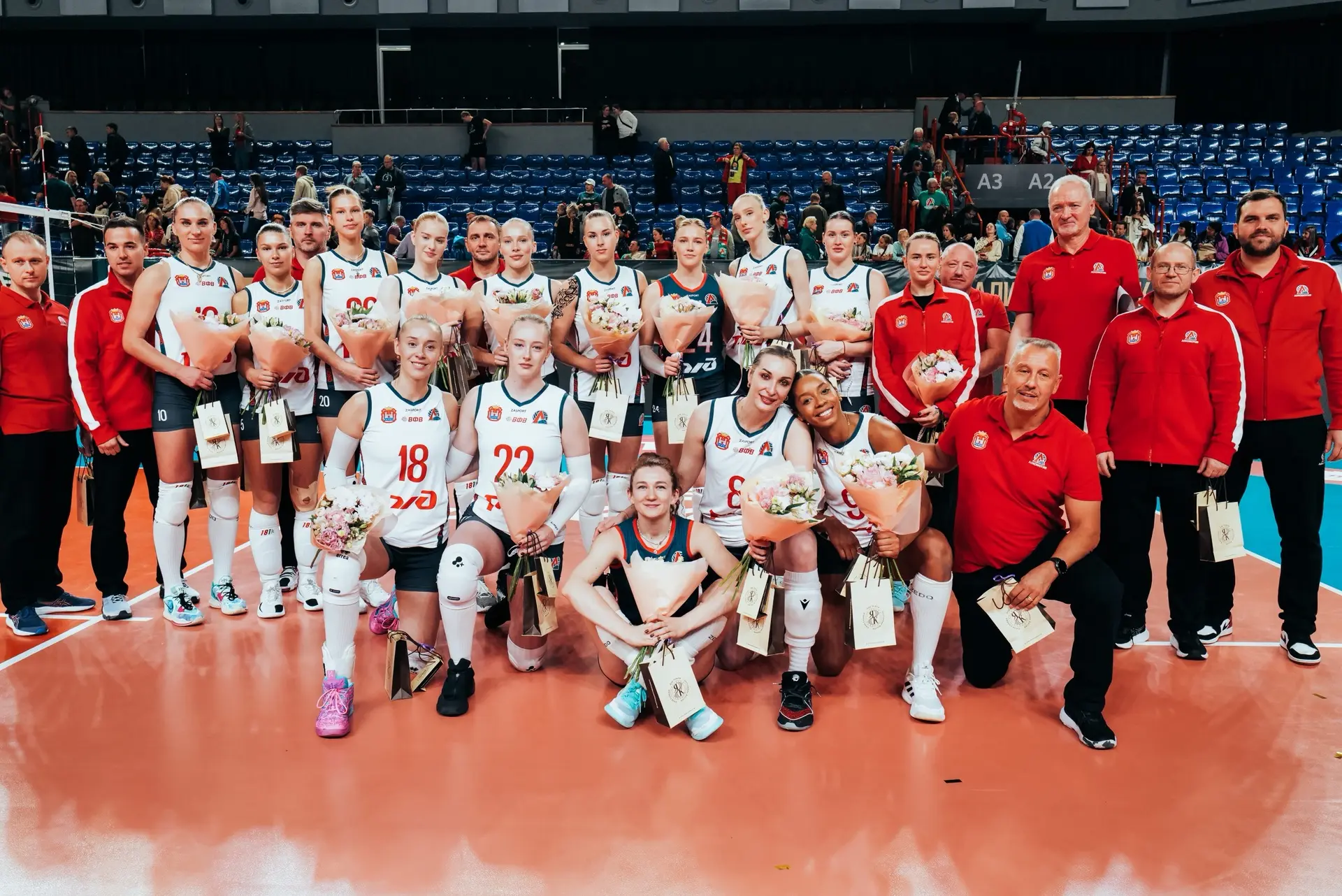 Атмосфера «Финала Четырёх» Кубка Легенд в нашем альбоме в ВК🥈🏆