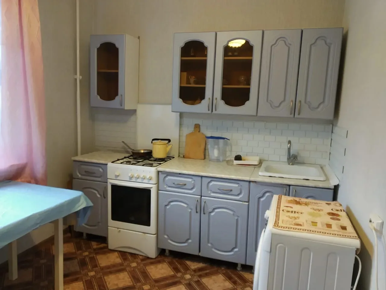 Г Казань Сдаём 1-комнатную квартиру по улице МИНСКАЯ, 20. Рядом с ТЦ Южный и АШАН. В квартире чистый