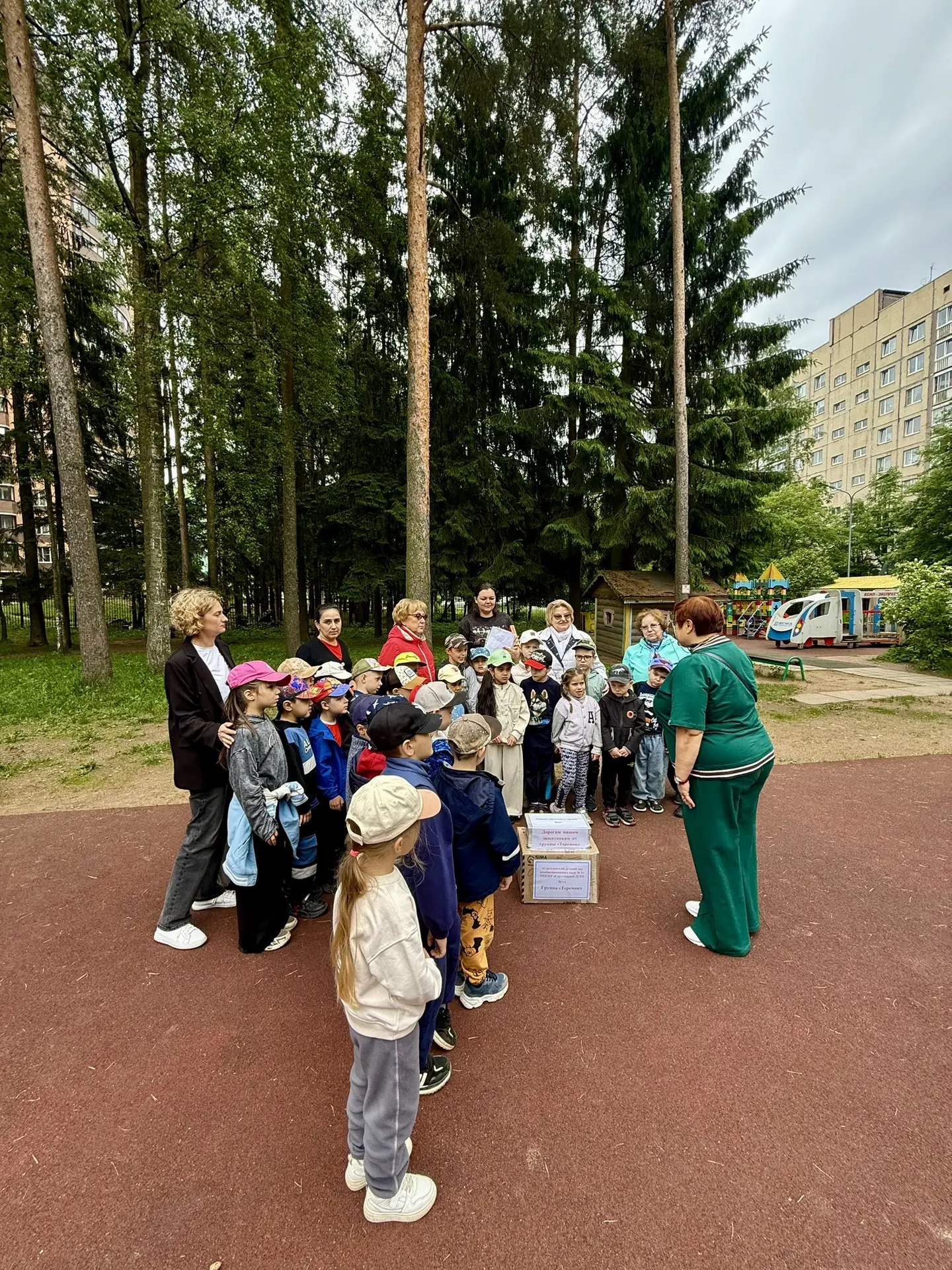 В нашем ДОУ прошла акция по сбору гуманитарной помощи участникам СВО. Основная цель акц...