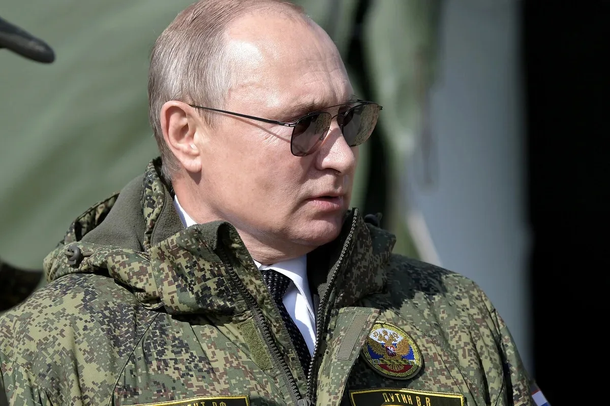 Сегодня день рождения отмечает наш Президент  Владимир Путин.