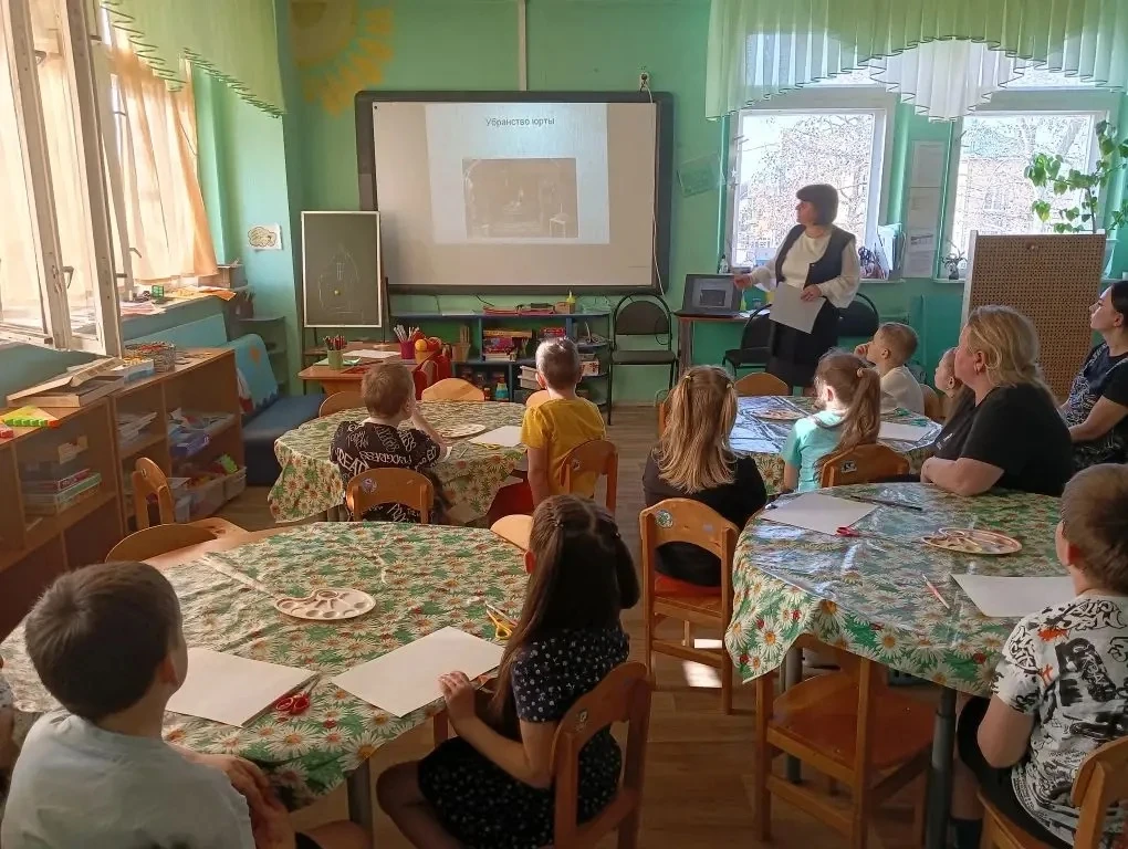 День открытых дверей ЦРР «Родничок» - «Единство в многообразии: большое путешествие по России» в рам