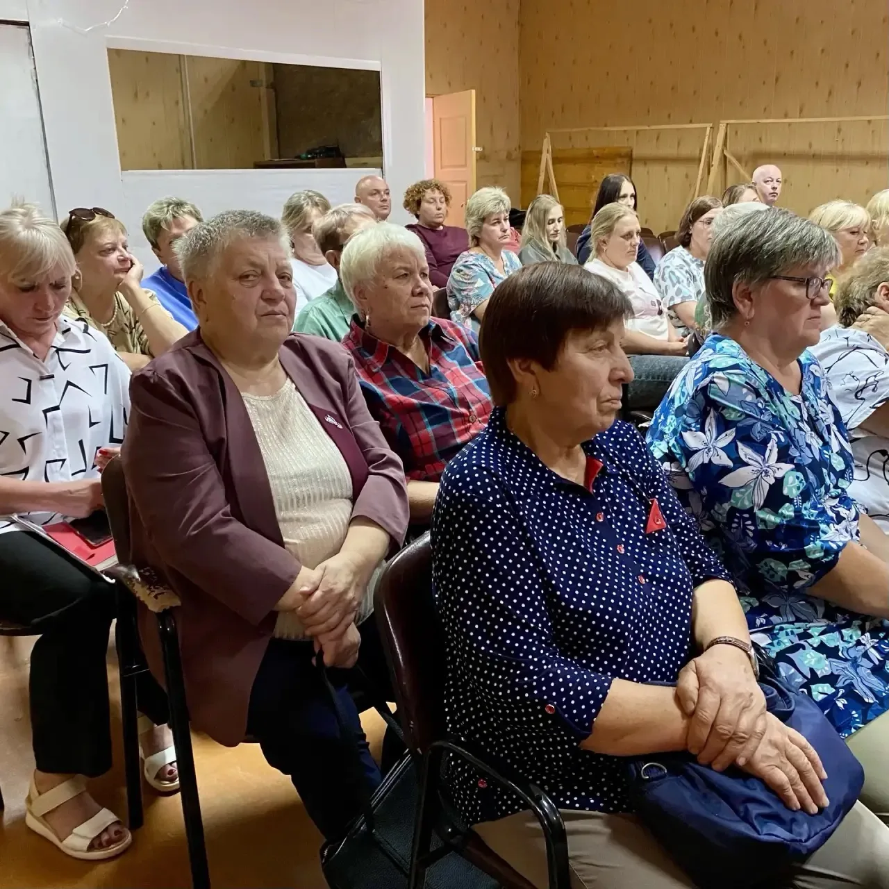 Сегодня работал в Плотниковском сельсовете.