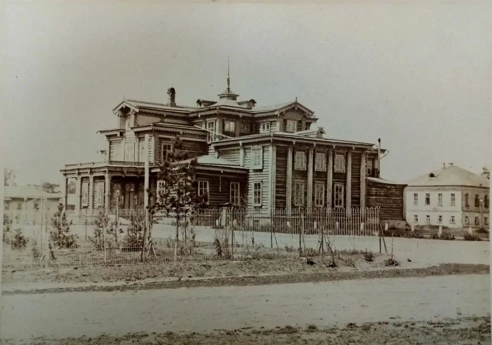 Вятка. Театр. 1885–1895.