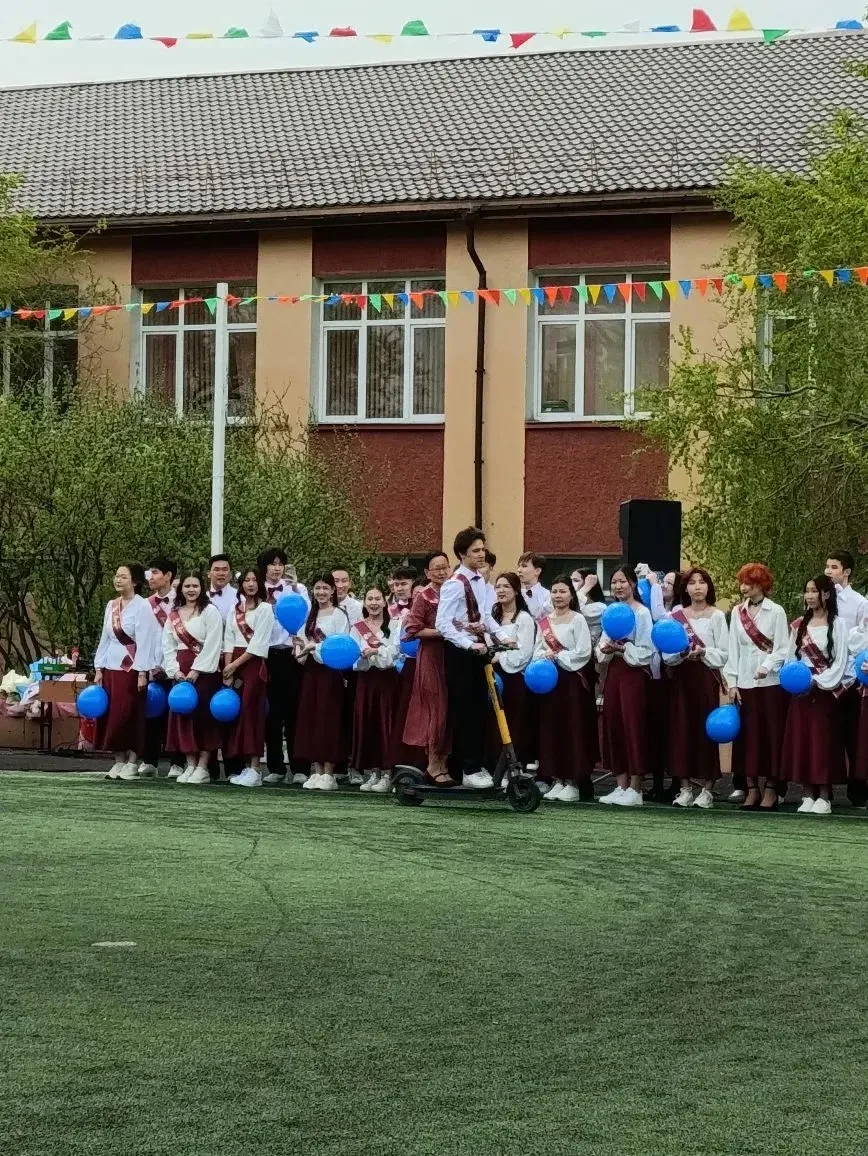 Дорогие наши выпускники! Позади годы учебы, наполненные уроками, победами и первыми жиз...