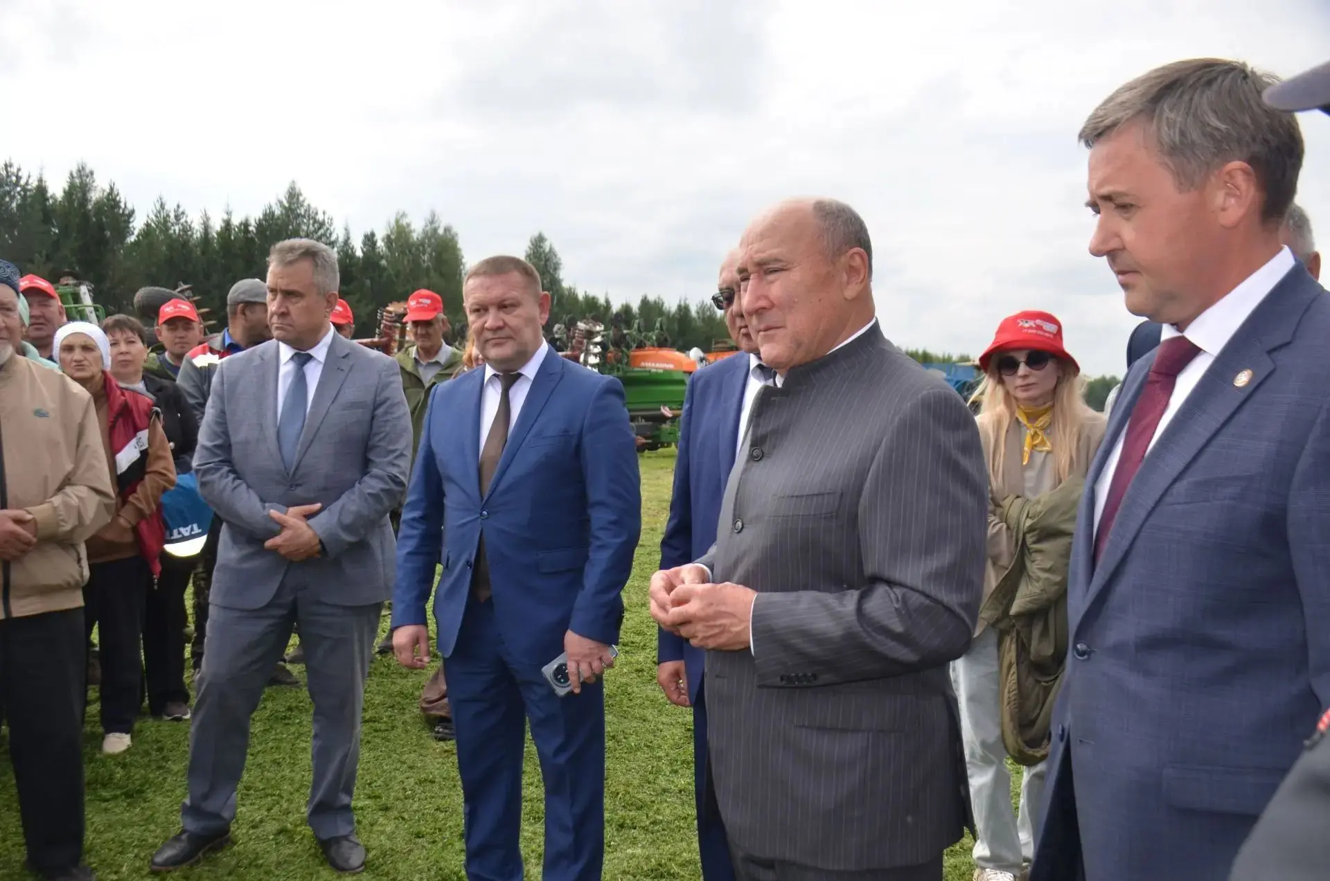 🏛️ Вчера, 1 сентября, Агрызский район с рабочим визитом посетил исполняющий обязанност...