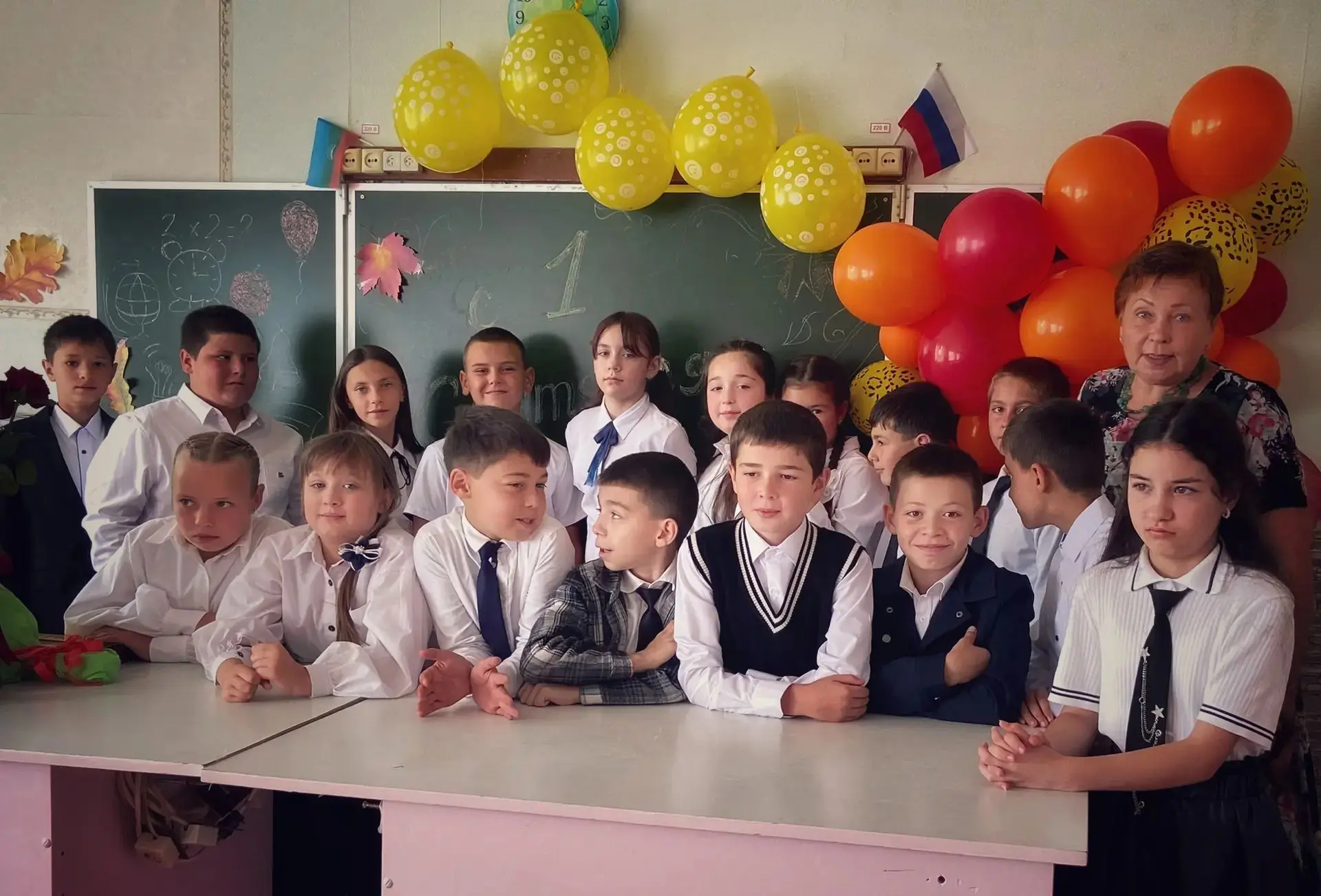 📚 5-й В класс: Первый шаг в большую школьную жизнь!