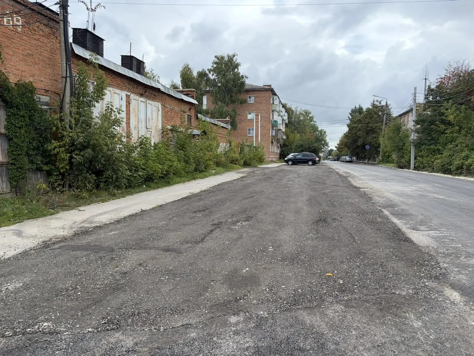 Благодарочка городской администрации за обустройство парковки по ул. Пахомова 👍 Теперь...