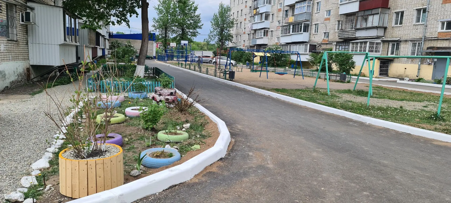 Приводим в порядок междворовые проезды