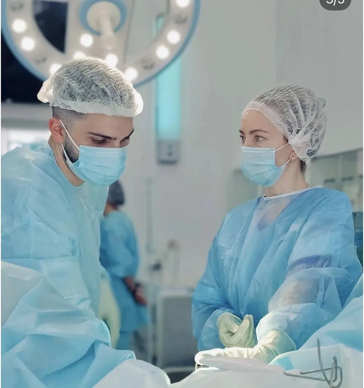 🏥В Клинике Кубанского государственного медуниверситета провели редкую операцию 15-летн...