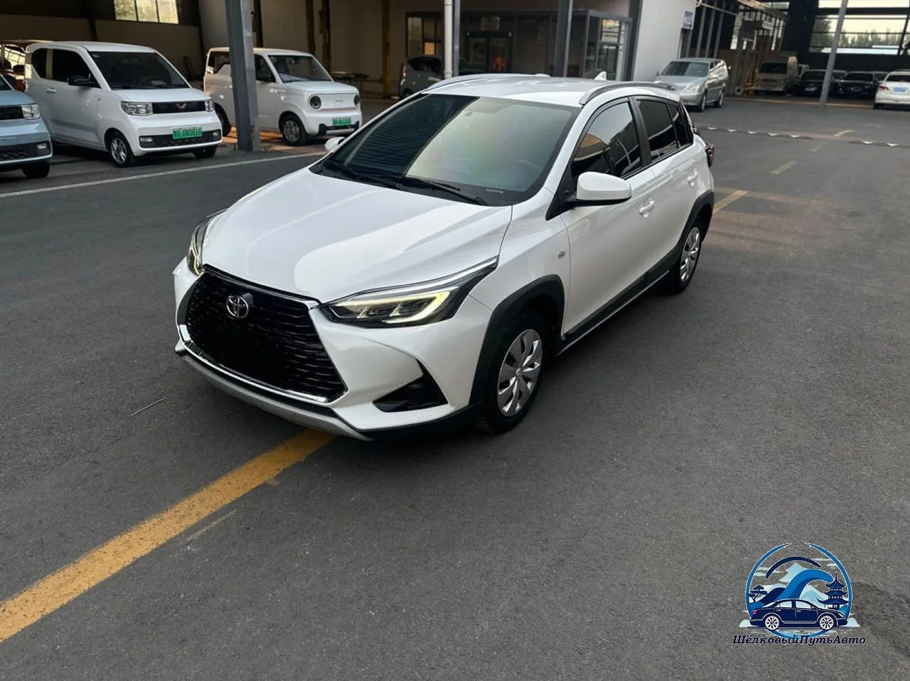 🟦 Toyota Yaris L - доступен к заказу