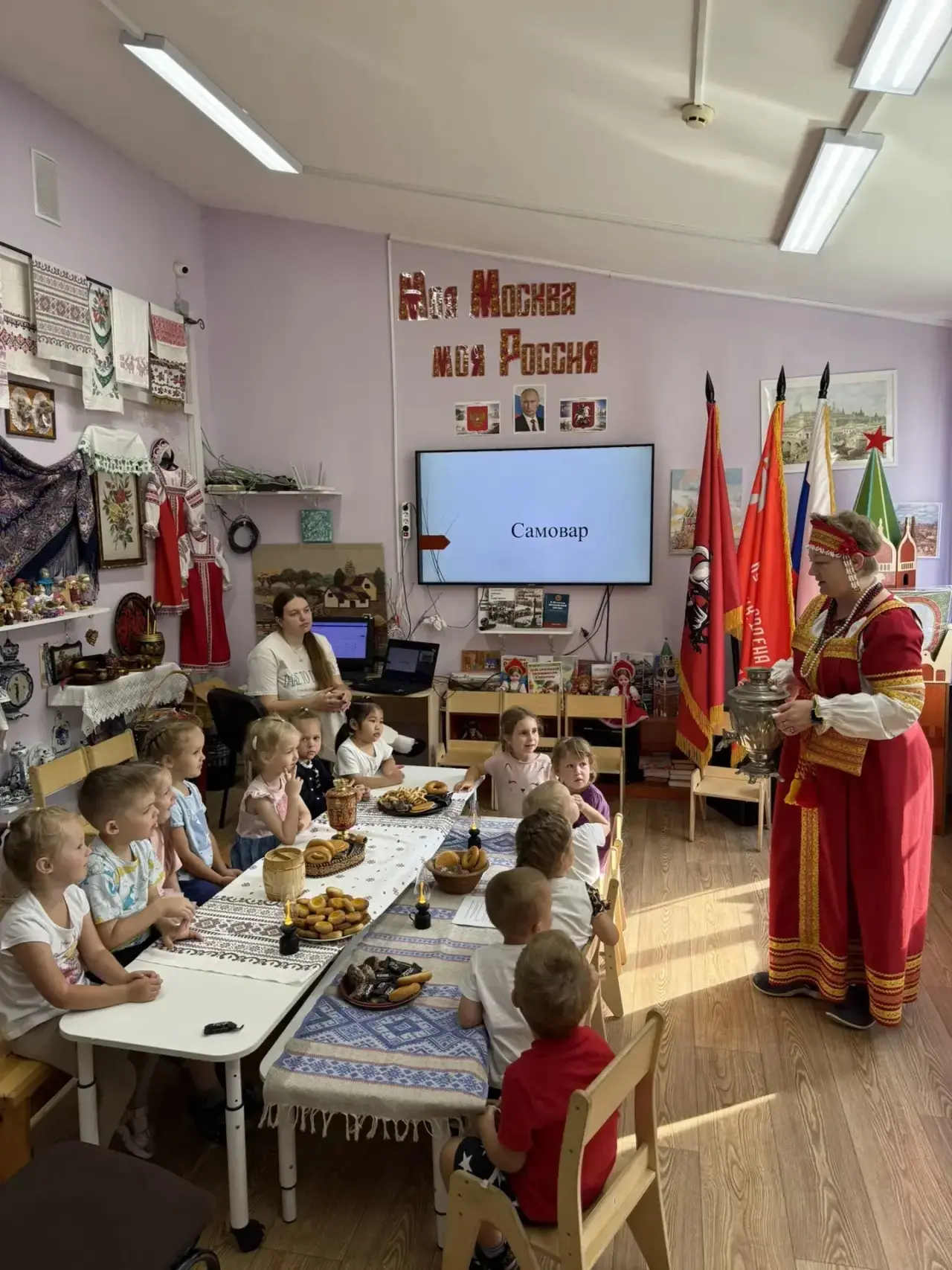17 августа ребята отмечали день рождения Самовара.