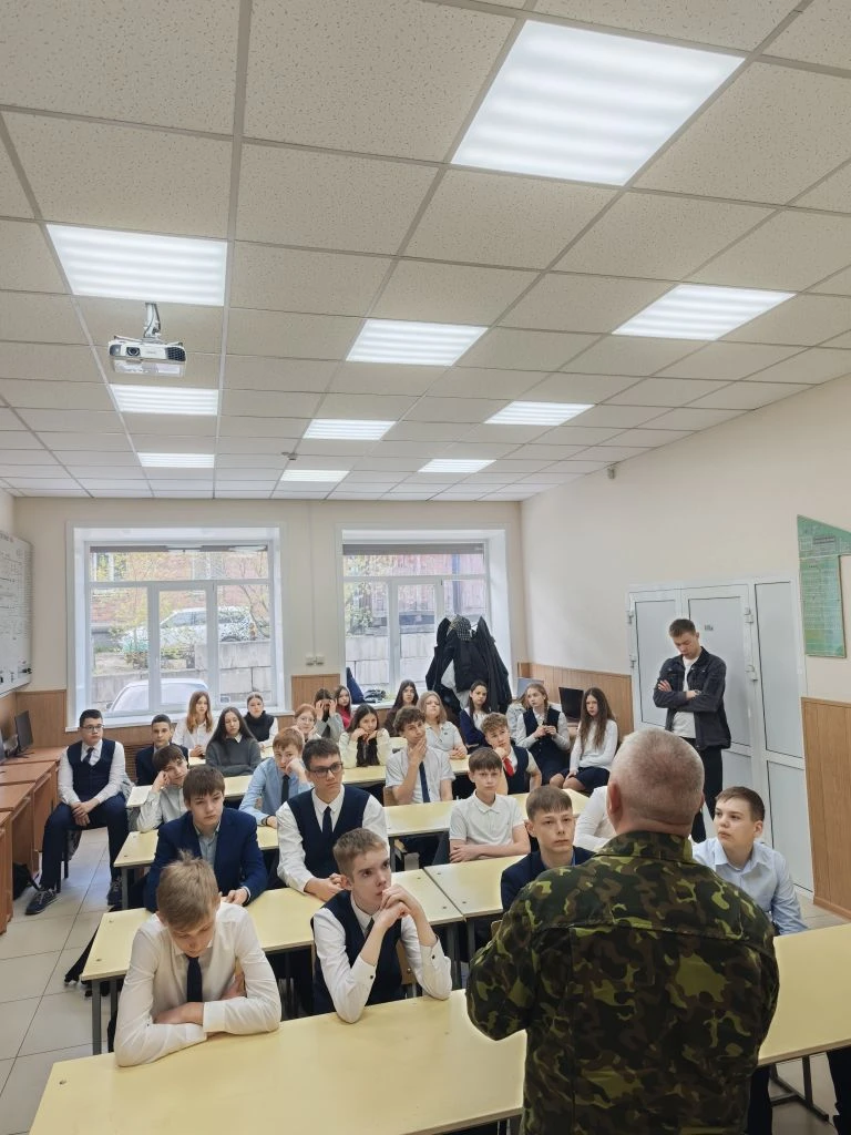 Погружение в профессию: ученики инженерных классов посетили площадку инженерного творчества в МГТУ Г
