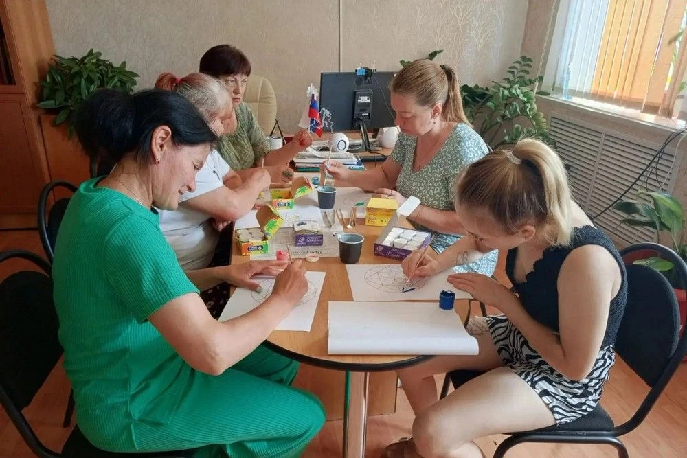 18 июня 2026 года в селе Усово психолог Семейного МФЦ Елена Грязнова провела встречу с родными участ