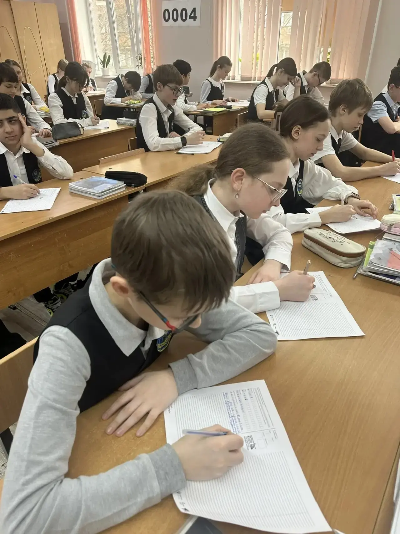 18 марта в нашей школе прошла Всероссийская просветительская акция « Россия- семья семей»., посвящен