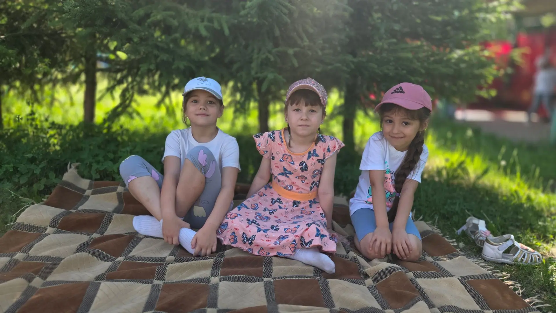 Мы не знаем, какое у вас утро понедельника, а у наших детей оно вот такое!

Солнечное, активное, нап
