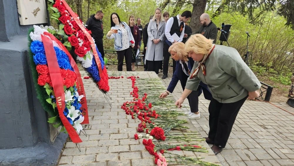 Состоялся торжественный митинг посвященный 81-ой годовщине Победы в Великой Отечественной войне. Мер