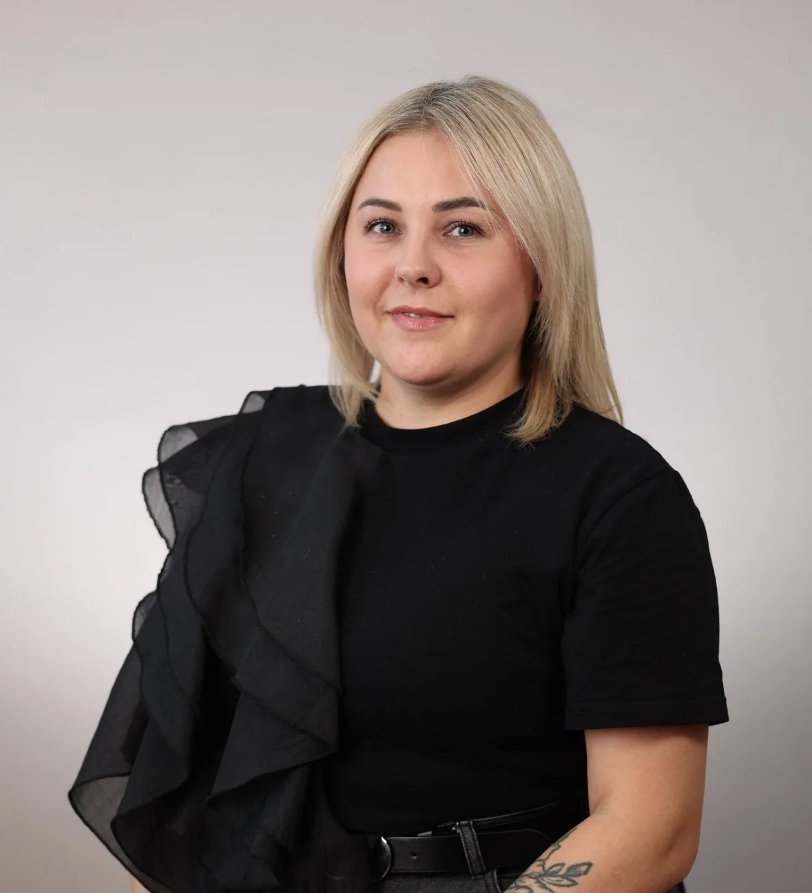 СНОВА ПОЗДРАВЛЯЕМ ИМЕНИННИКОВ ФЕВРАЛЯ🎉  Последний месяц зимы богат праздниками.  Мы поздравляем с Дн