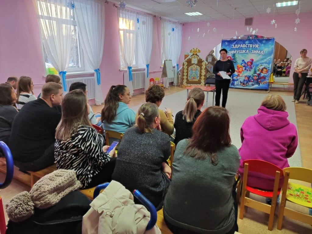 В рамках реализации программы "Просвещение родителей" в ДОУ прошло общее собрание для р...