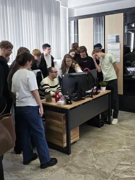 Ученики строительных классов посетили проектный институт группы компаний «НВМ».   Ребята познакомили