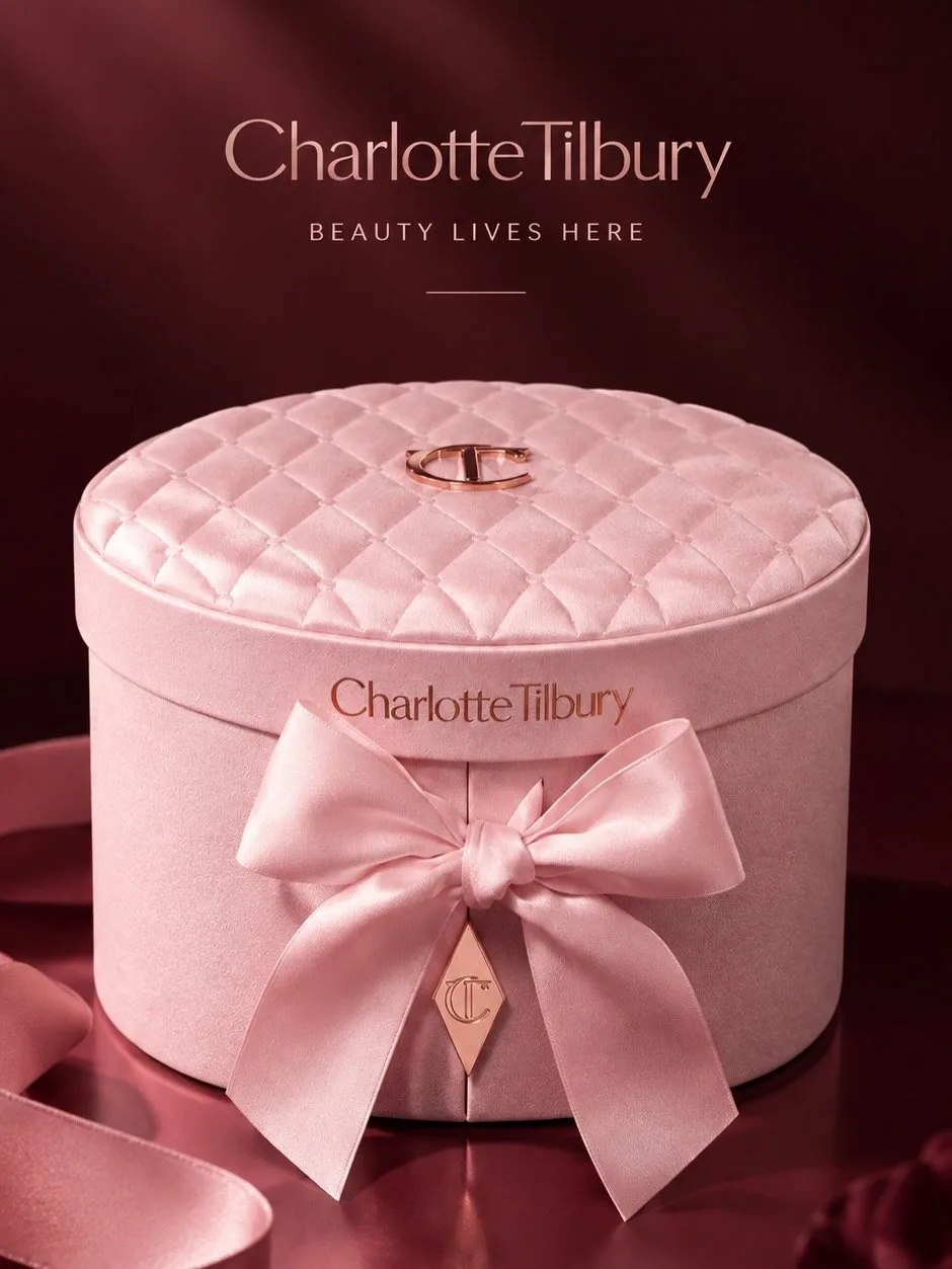 Лимитированный CHARLOTTE TILBURY Pillow Talk Dreams Come True - 16 полноразмерных бестс...