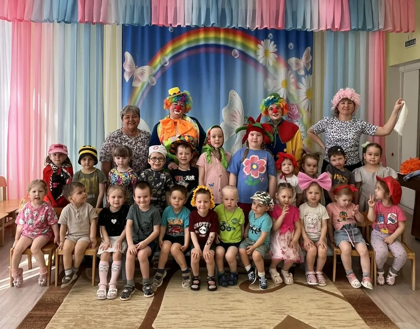 С Днем смеха, друзья! 🥳