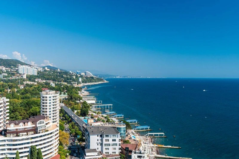 🌊 Почти половина береговой линии Сочи под угрозой разрушения.