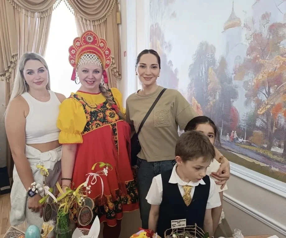 Расступись народ! Широкая ярмарка идет! 🎊Ещё немного праздничного настроения нам с утра 🌺❤️