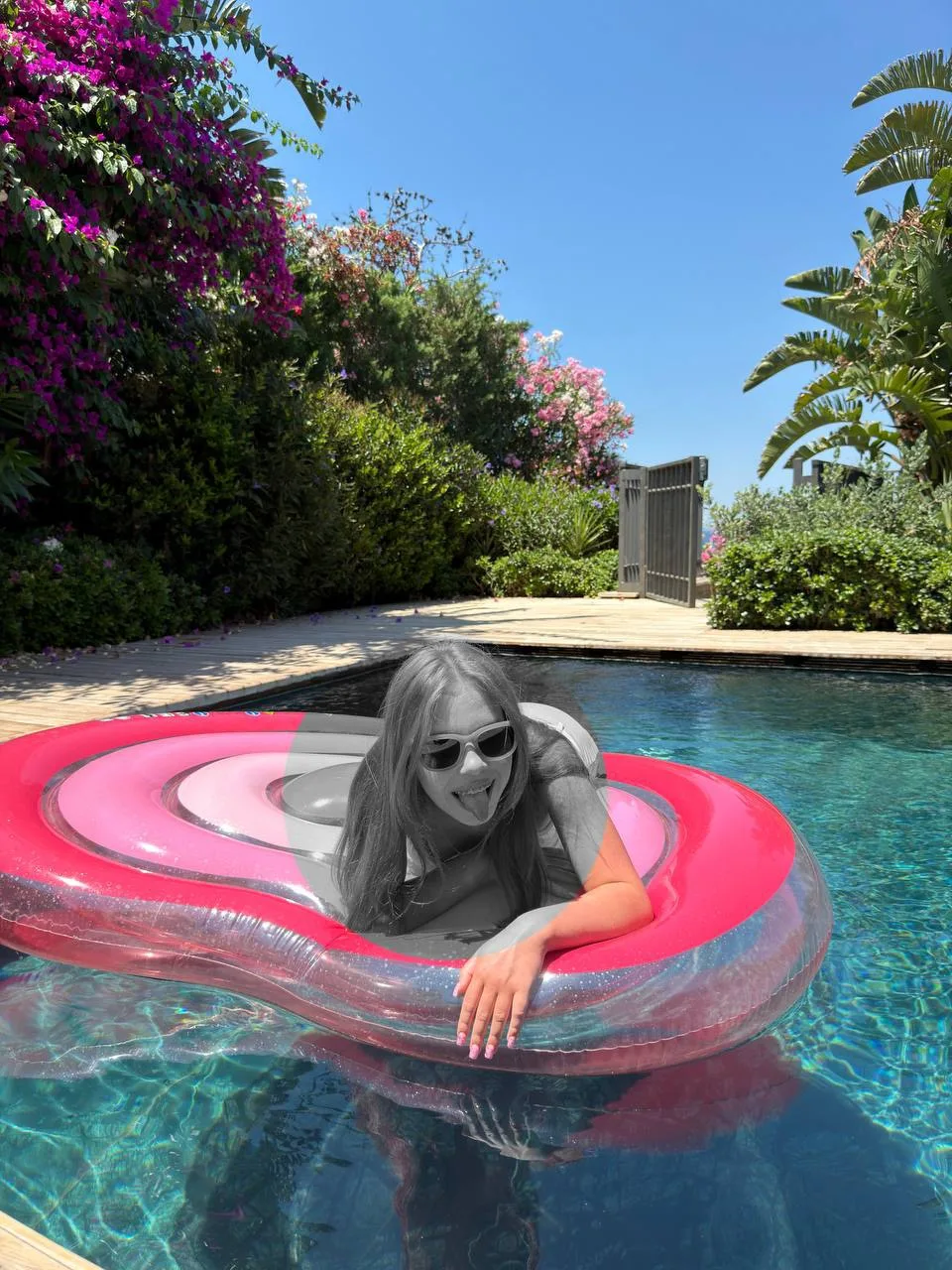 ⚡️Вау Вероника с новым цветом волос замечена на съемках нового клипа…