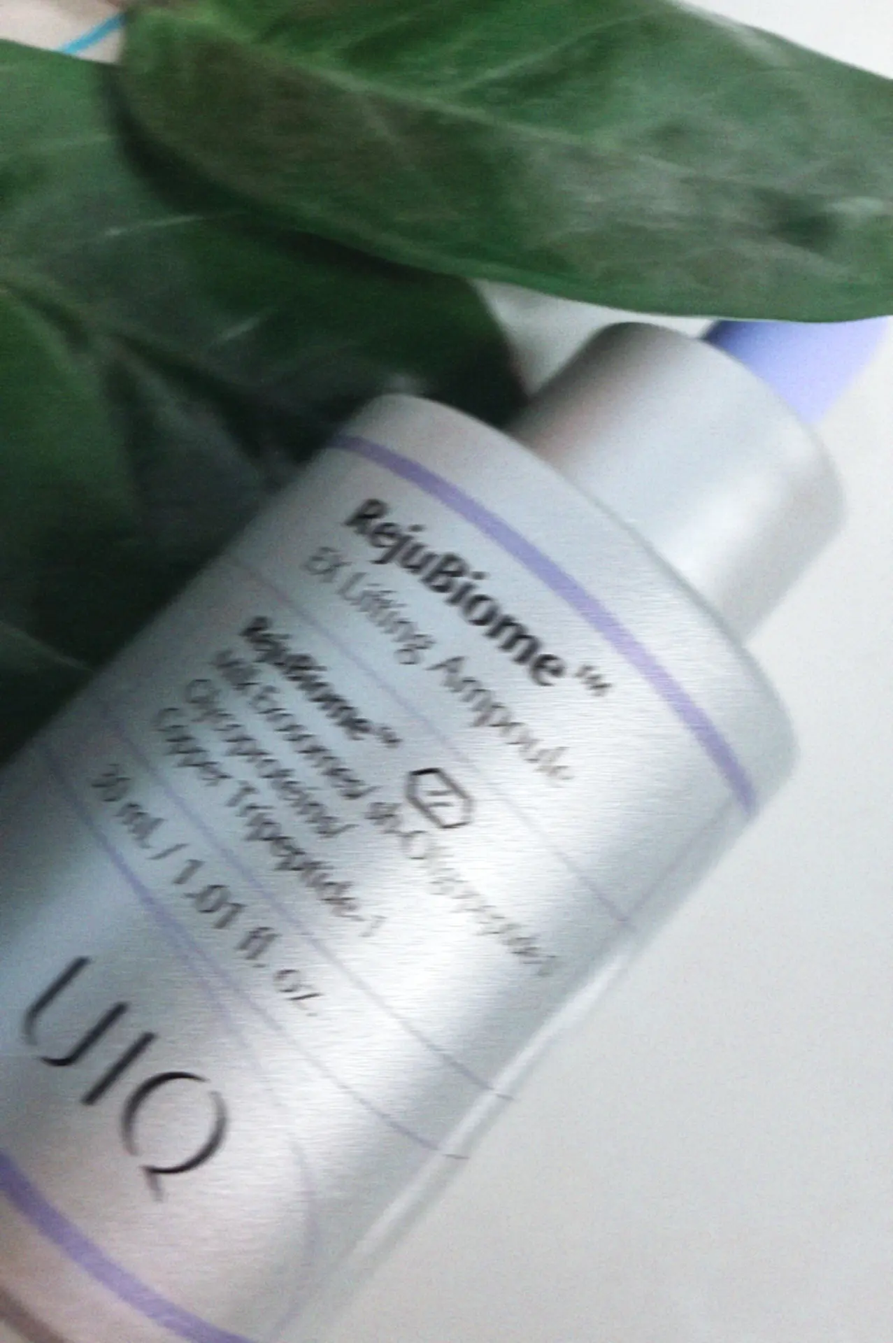 Ко мне тут приехала новинка UIQ – пребиотическая сыворотка RejuBiome EX Lifting Ampoule 🌸 и она точн