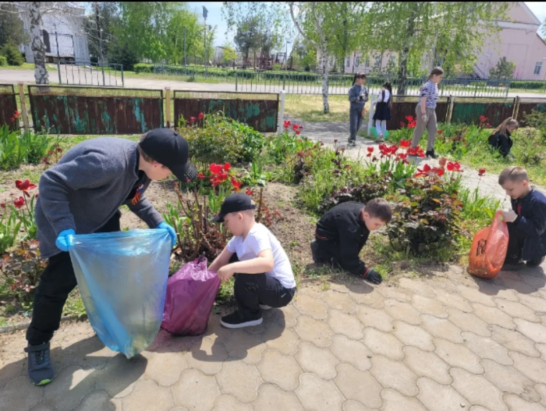 ☀️ Знаете, что делает нашу школу по‑настоящему особенной? Люди, которые в ней учатся! ☀️