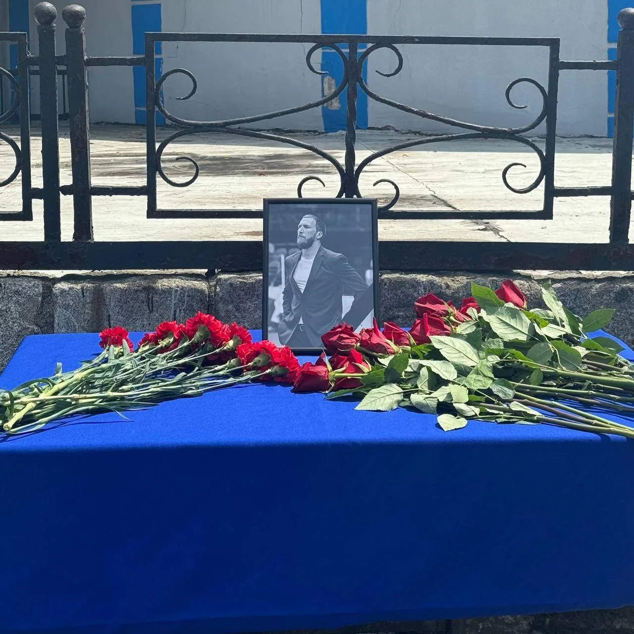 Во Владивостоке установили два мемориала
 в память об Эдуарде Сандлере. Он был управляющим Приморско