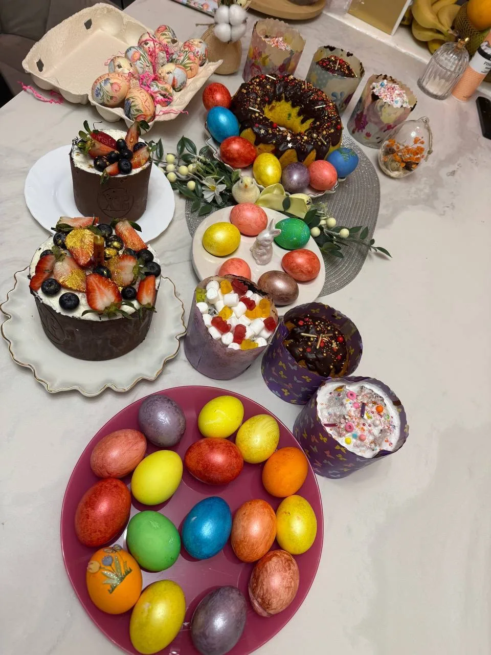 С праздником, дорогие мои! Христос Воскрес!