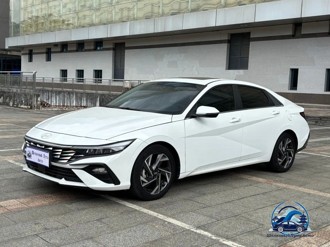 🟦 Hyundai Elantra - доступен к заказу