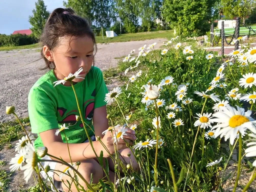 🌸 📸 В честь Дня фотографии природы мы организовали увлекательную экскурсию для детей. Ребята с бол