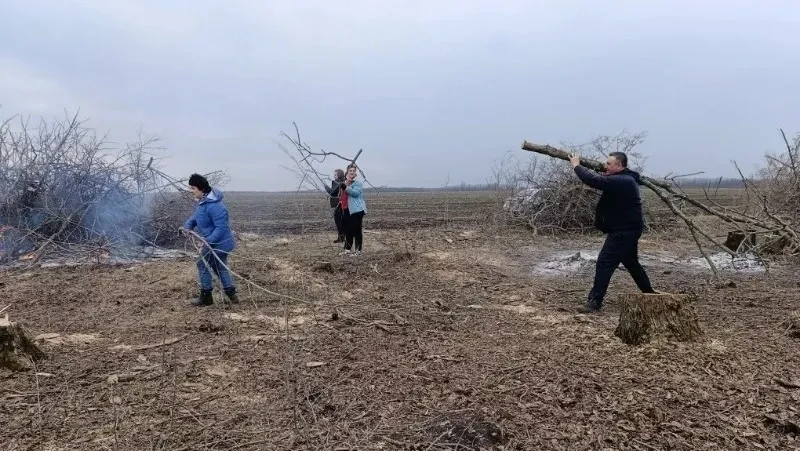 Экологический субботник прошёл на территории Вейделевского муниципального округа 3 апре...