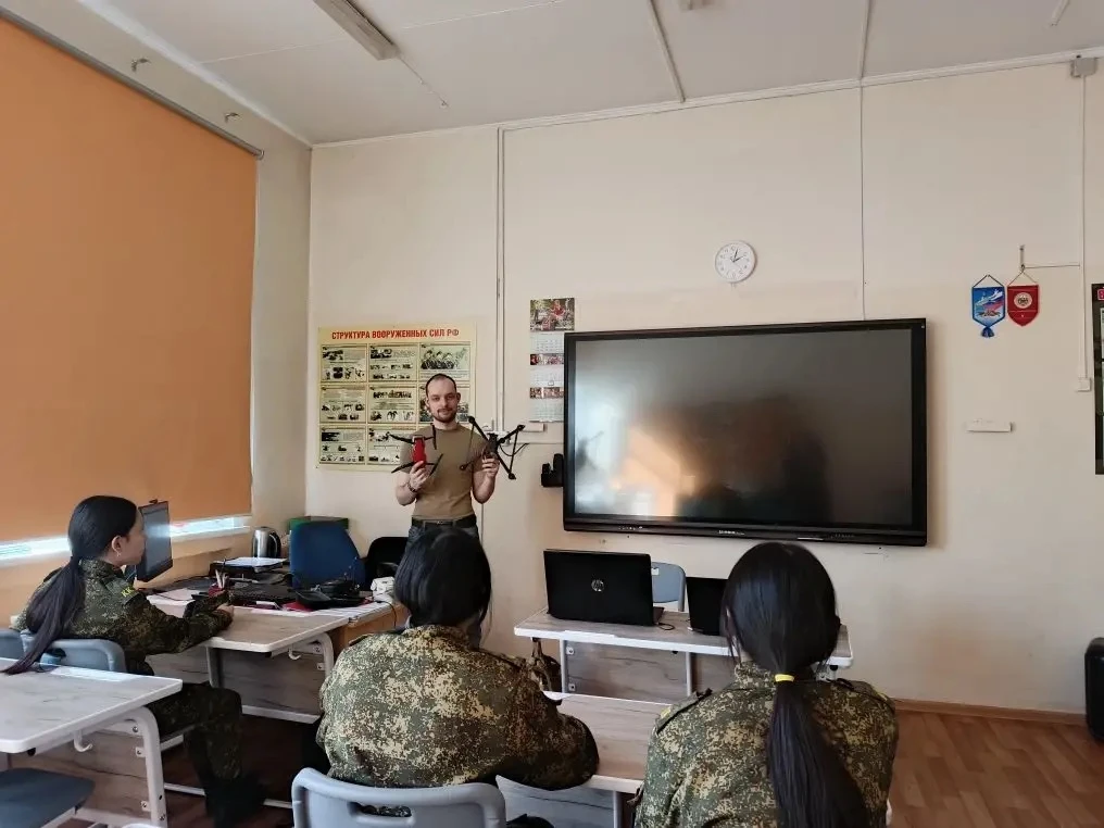 🏆 В нашей школе прошел отборочный этап военно-патриотической игры «Зарница 2.0».  «Зарница 2.0» — эт