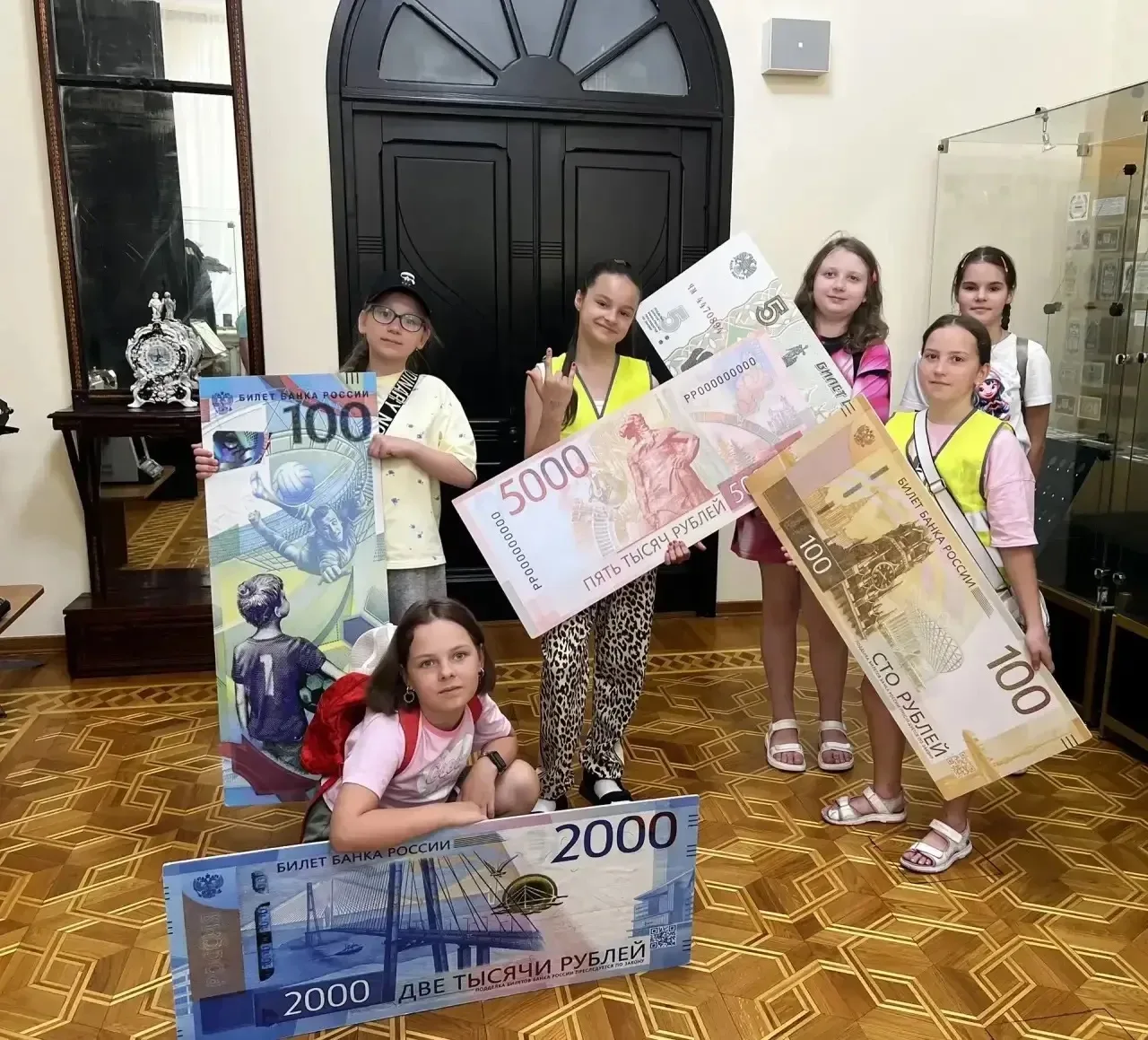 🧐Хотите быть финансово подкованным? 

Тогда вам точно стоит заглянуть в историю финансов! Это не то