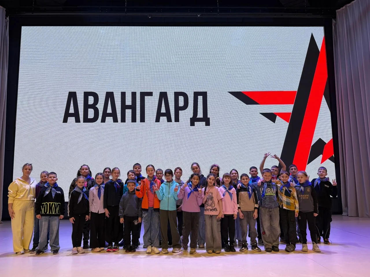 🌟 Незабываемые дни в «Авангарде»: смена "Юные патриоты Подмосковья"! 🌟