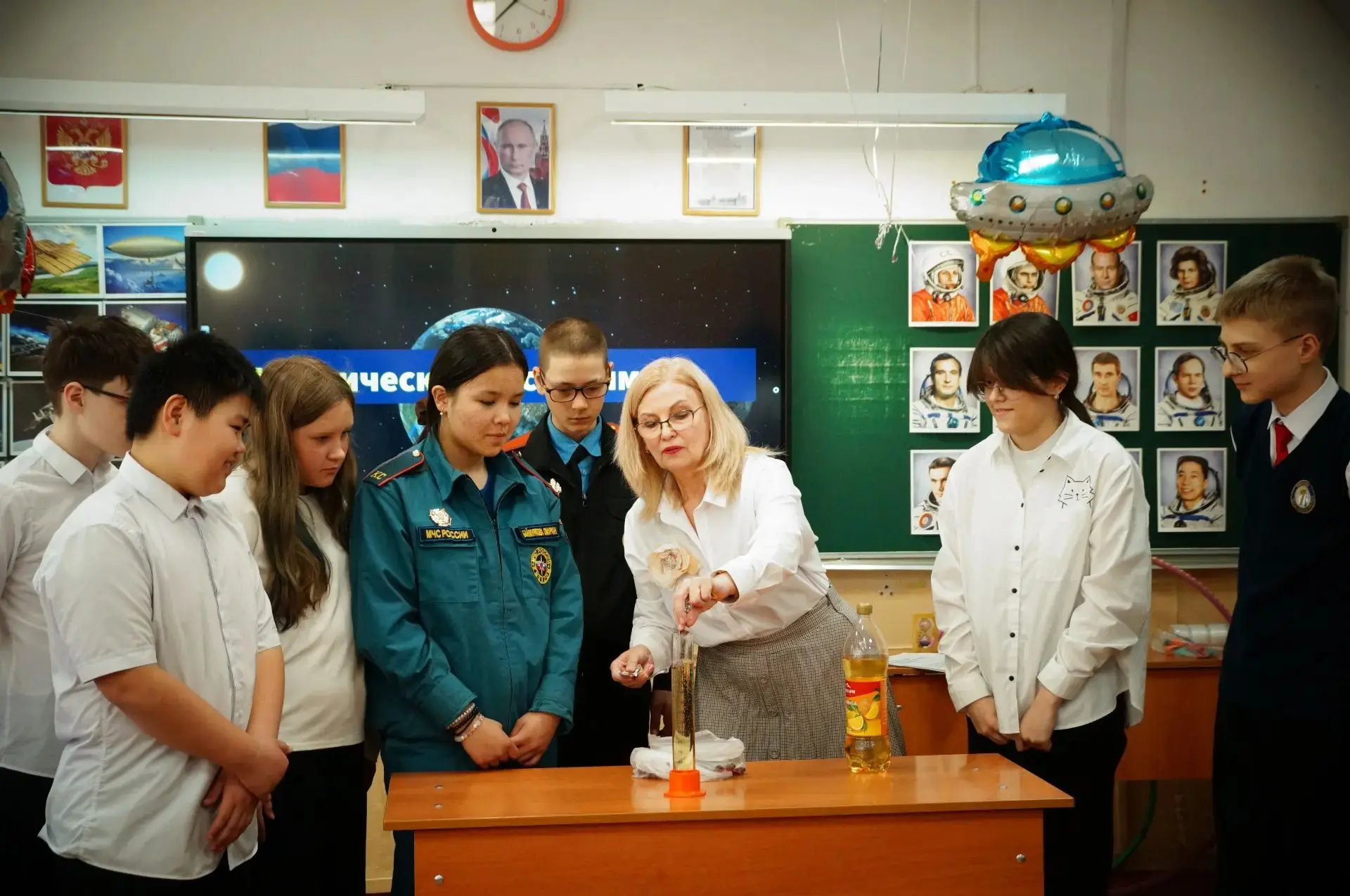 🚀10 апреля удачно стартовали и благополучно🙏 вернулись из космического путешествия " Великолепная се
