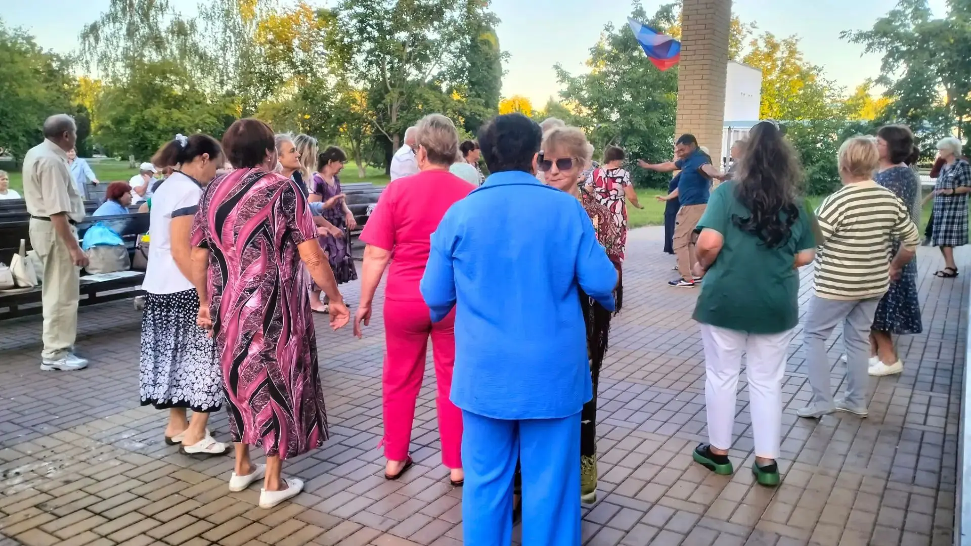 🎉 Спасибо всем, кто пришёл на вечер отдыха «Ностальгия под музыку»! 🎶
