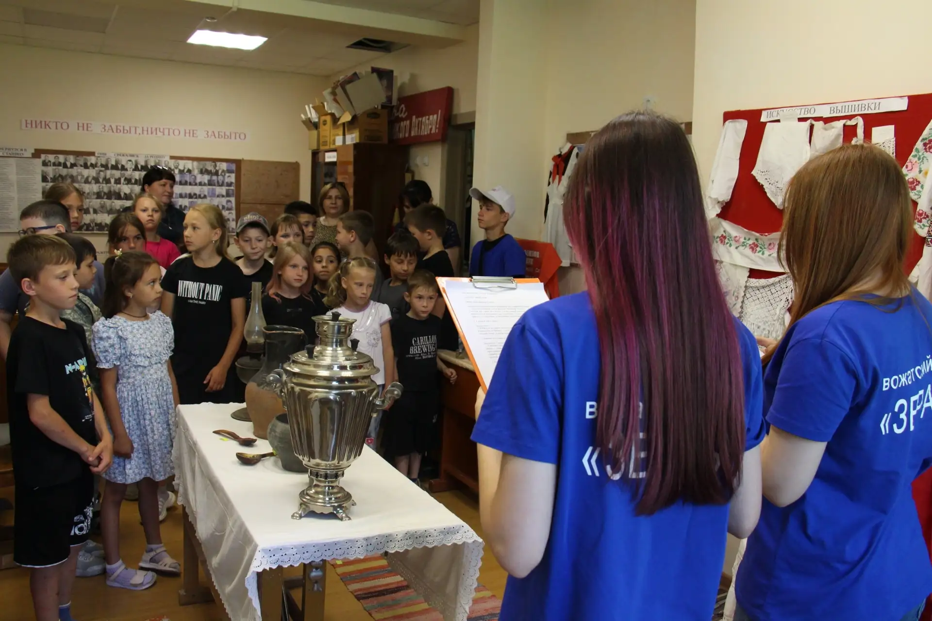 Заглянули в прошлое: путешествие в казачью станицу! 🏡✨

Сегодня в нашем пришкольном лагере был по-н