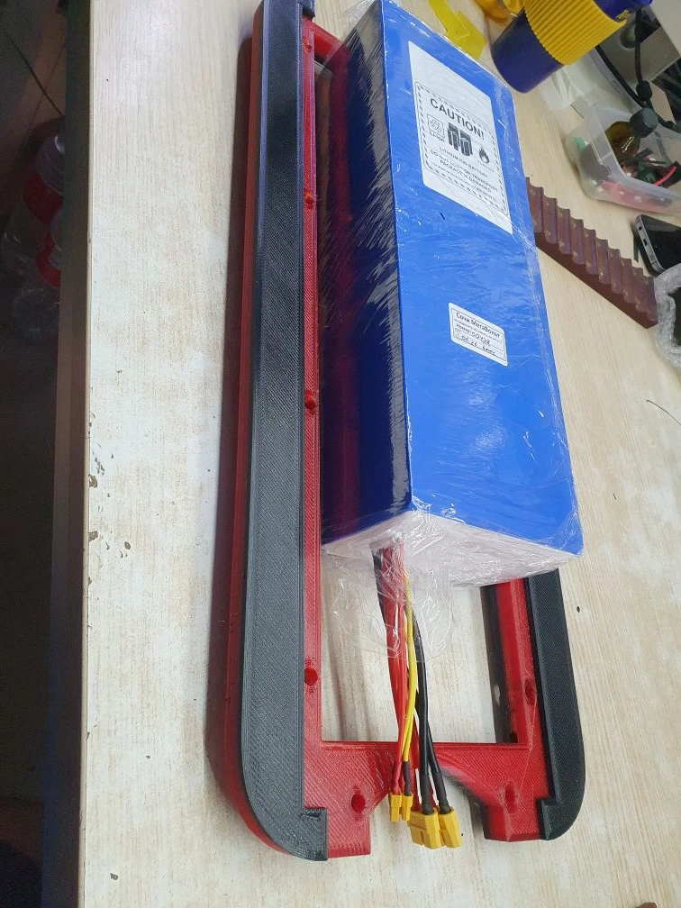Аккумулятор Kugoo g1 52v 30ah 
Элементы lishen 5000
25000p. с проставкой через Авито доставку